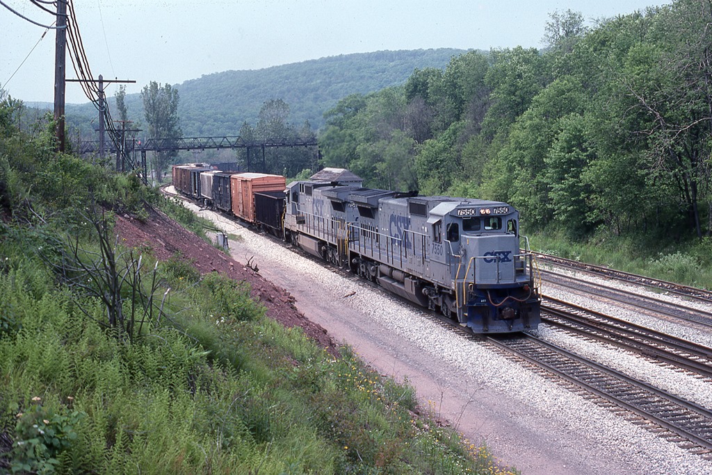 CSX 7550 East